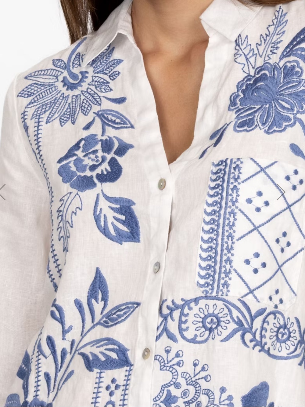 Johnny Was Linen embroidered Blouse sz small oversized white with blue